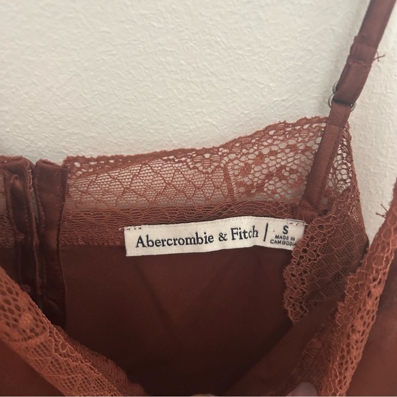 Abercrombie & Fitch Satin Burnt Orange Lace Trim Cami Size Small - Picture 3 of 5